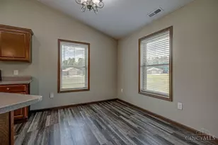 136 Pebble Crk Dr, Eaton, OH 45320 - Photo 30