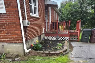 656 W Plane St, Bethel, OH 45106 - Photo 2