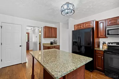 8935 Creekwood Drive, Deerfield Township, OH 45039 - Photo 6