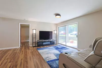 5982 Meadowcreek Drive #3, Miami Township, OH 45150 - Photo 4