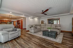 9858 Prechtel Rd, Colerain Township, OH 45252 - Photo 4