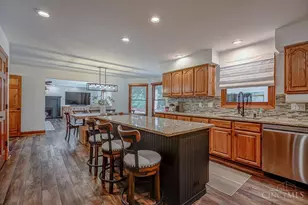 9858 Prechtel Rd, Colerain Township, OH 45252 - Photo 8