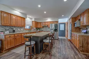 9858 Prechtel Rd, Colerain Township, OH 45252 - Photo 6