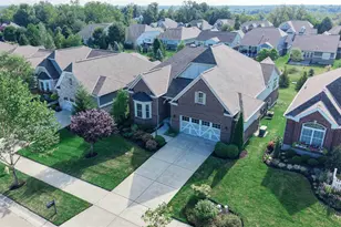 6493 Coach Light Cir, Liberty Township, OH 45011 - Photo 2