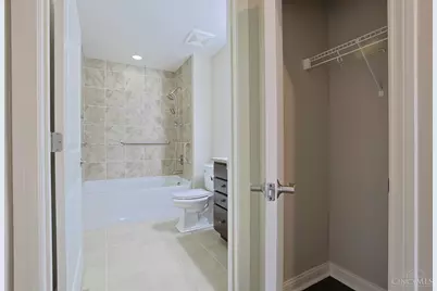 6493 Coach Light Circle, Liberty Township, OH 45011 - Photo 38