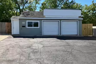 8993 Pippin Rd, Colerain Township, OH 45251 - Photo 10
