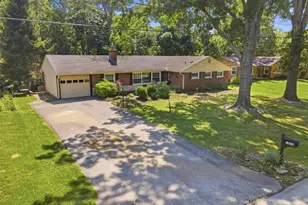 1050 Nimitz Ln, Anderson Township, OH 45230 - Photo 2