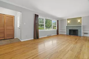 1050 Nimitz Ln, Anderson Township, OH 45230 - Photo 6