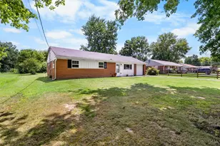 53 Sutton Ln, Stonelick Township, OH 45122 - Photo 2