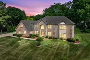 861 Kelsey Ct, Washington Twp, OH 45458 - Photo 2