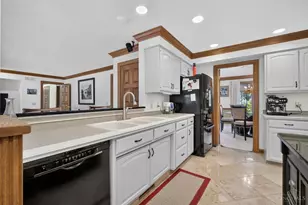 861 Kelsey Ct, Washington Twp, OH 45458 - Photo 18