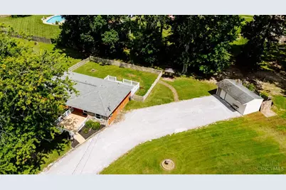 1300 Michael Lane, Miami Township, OH 45150 - Photo 30