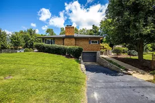 769 Connie Ln, Union Township, OH 45245 - Photo 6