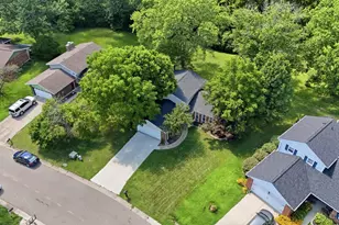 5216 Stirrup Ct, West Chester, OH 45069 - Photo 2