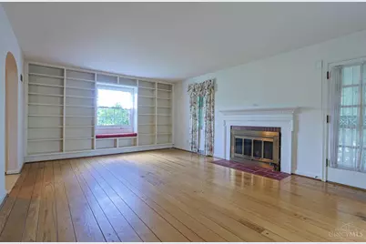 541 W North Bend Road, Springfield Township, OH 45224 - Photo 6