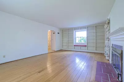 541 W North Bend Road, Springfield Township, OH 45224 - Photo 8