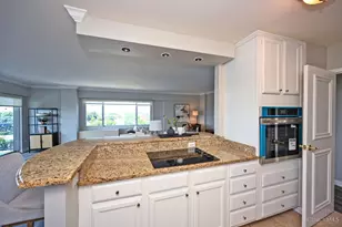 2200 Victory Pkwy, Cincinnati, OH 45206 - Photo 14