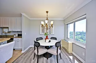2200 Victory Pkwy, Cincinnati, OH 45206 - Photo 16