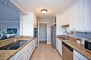 2200 Victory Pkwy, Cincinnati, OH 45206 - Photo 12