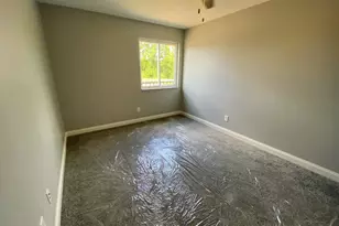 5025 Barrow Ave, Cincinnati, OH 45209 - Photo 4