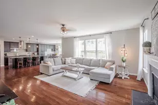 705 Lake View Dr, Union Township, OH 45150 - Photo 6