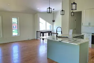 2559 Concordgreen Dr, Anderson Township, OH 45244 - Photo 4