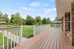 6349 Paxton Woods Dr, Miami Township, OH 45140 - Photo 4