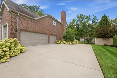 9278 Shallow Creek Drive, Symmes Township, OH 45140 - Photo 10