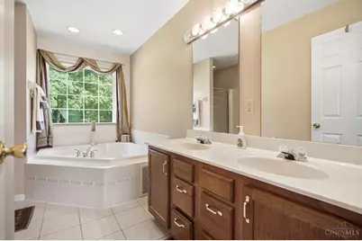 5790 Willowcove Drive, Cincinnati, OH 45239 - Photo 18
