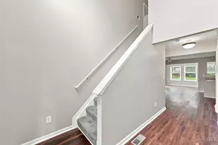 152 Saddle Creek Ln, Hamilton Township, OH 45039 - Photo 6
