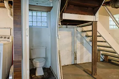 2555 Fairview Avenue, Cincinnati, OH 45219 - Photo 26