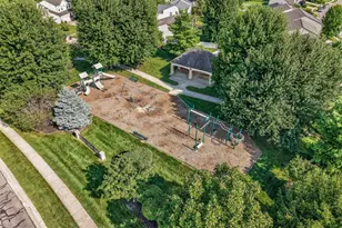 865 Emerald Dr, South Lebanon, OH 45065 - Photo 18