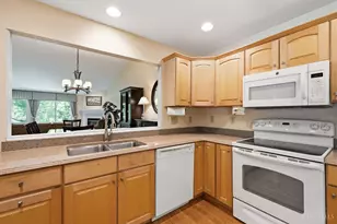 104 Miami Lakes Dr, Milford, OH 45150 - Photo 4