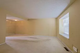 3423 Sunbury Ln, Colerain Township, OH 45251 - Photo 6