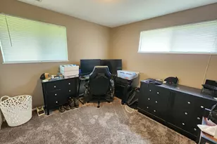 251 Kinsman Ct, Delhi Township, OH 45238 - Photo 8