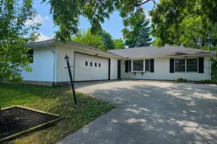 579 W Kemper Rd, Springdale, OH 45246 - Photo 2