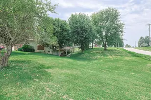 7055 Sherman Dr, Aurora, IN 47001 - Photo 38