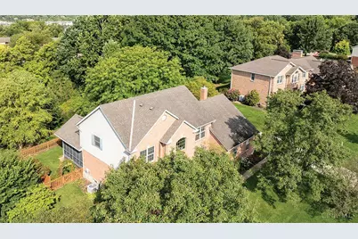 121 Livingston Drive, Hamilton, OH 45013 - Photo 2
