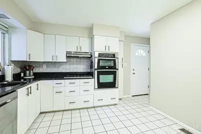 8475 Summitridge Drive, Anderson Township, OH 45255 - Photo 10