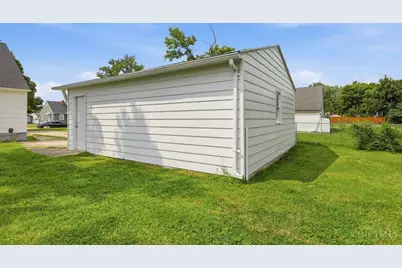 911 Ellen Drive, Middletown, OH 45042 - Photo 24