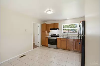 766 Hargrove Way, Forest Park, OH 45240 - Photo 10