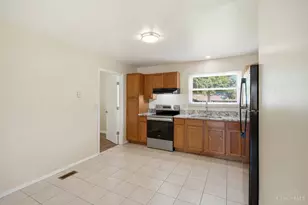 766 Hargrove Way, Forest Park, OH 45240 - Photo 10