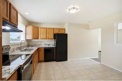 766 Hargrove Way, Forest Park, OH 45240 - Photo 12