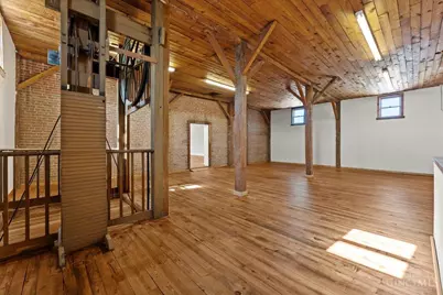 222 W Plane Street, Bethel, OH 45106 - Photo 4