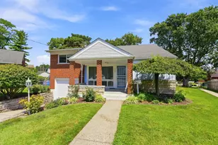 3392 Harmony Ln, Green Township, OH 45248 - Photo 4