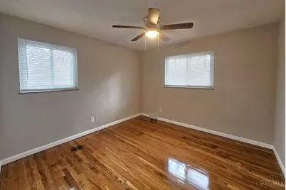 1055 Hempstead Drive, Springfield Township, OH 45231 - Photo 12