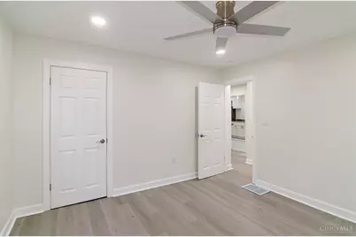 415 Pershing Avenue, Lockland, OH 45215 - Photo 18