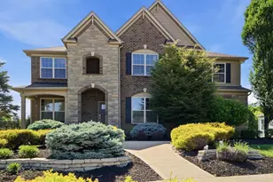 1671 Indian Grass Dr, Turtle Creek Township, OH 45036 - Photo 2