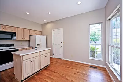 4327 Courageous Circle, Colerain Township, OH 45252 - Photo 4