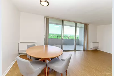 2324 Madison Road #1701, Cincinnati, OH 45208 - Photo 8